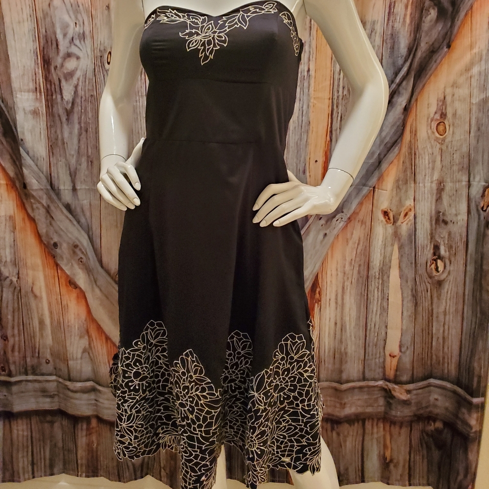 Black Strapless knee-length dress with white stitc